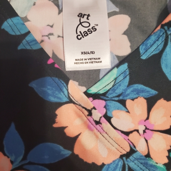 NWT Art Class Girl's Long Sleeve Floral Swim Rashguard XS 4/5 - Picture 3 of 5
